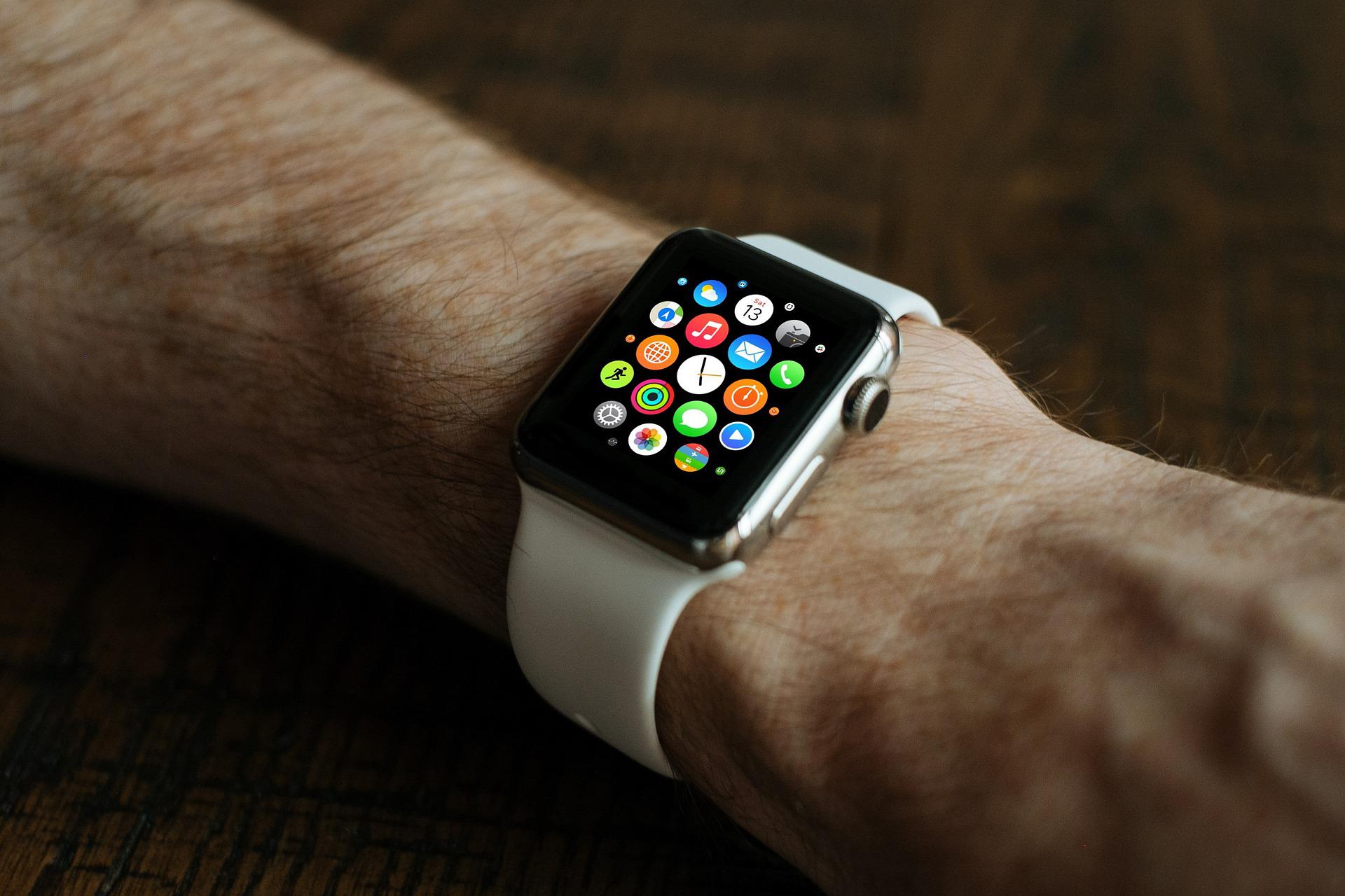 smart-watch-ga20783eb6_1920